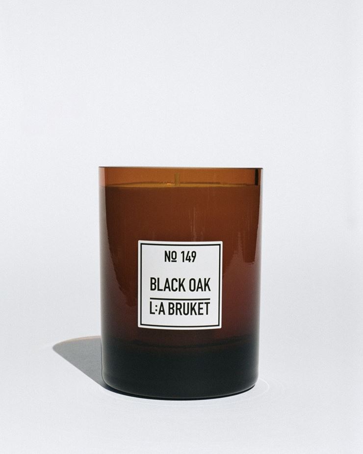 Scented Candle Black Oak 260g